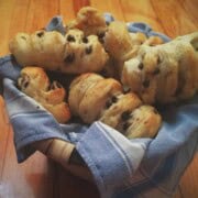 Bollos de leche con pepitas de chocolate