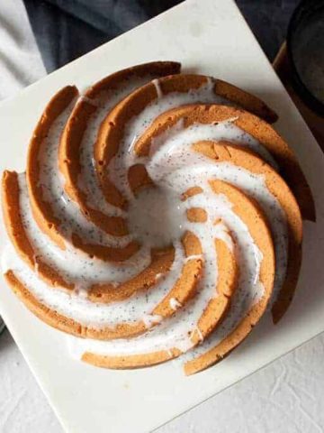 receta bundt de limón y semillas de amapola
