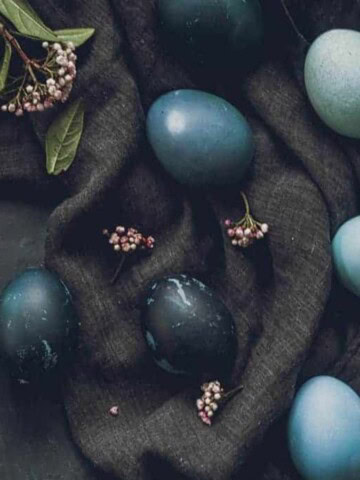 Huevos de pascua teñidos