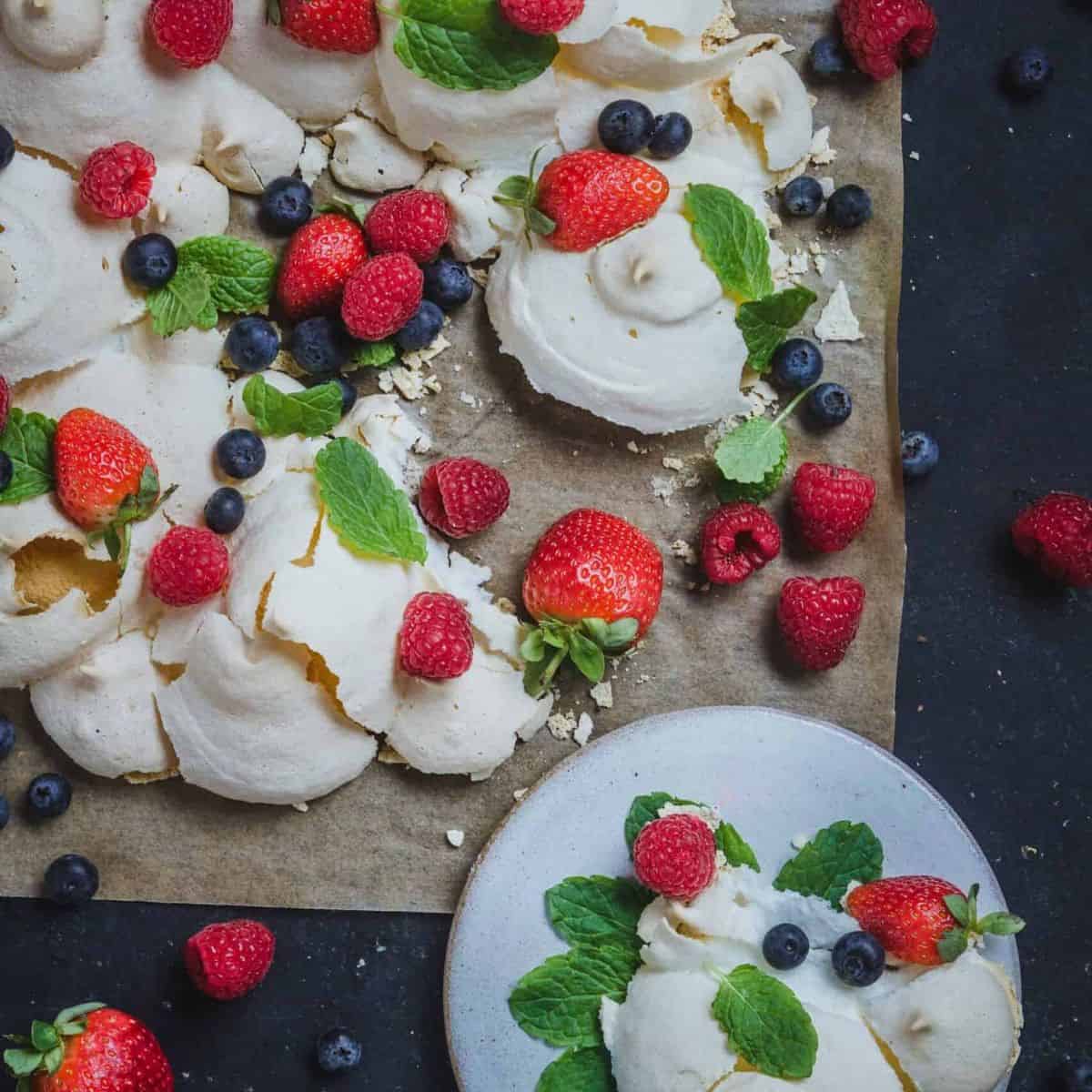 Postre navideño de merengue