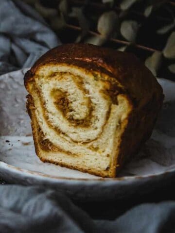 brioche con crema de almendras