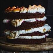 tarta de chocolate y merengue