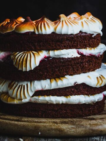 tarta de chocolate y merengue