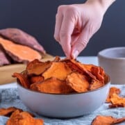 chips de boniato en freidora de aire