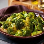 brócoli congelado en freidora de aire