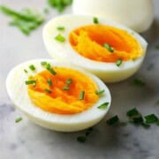huevos duros en freidora de aire