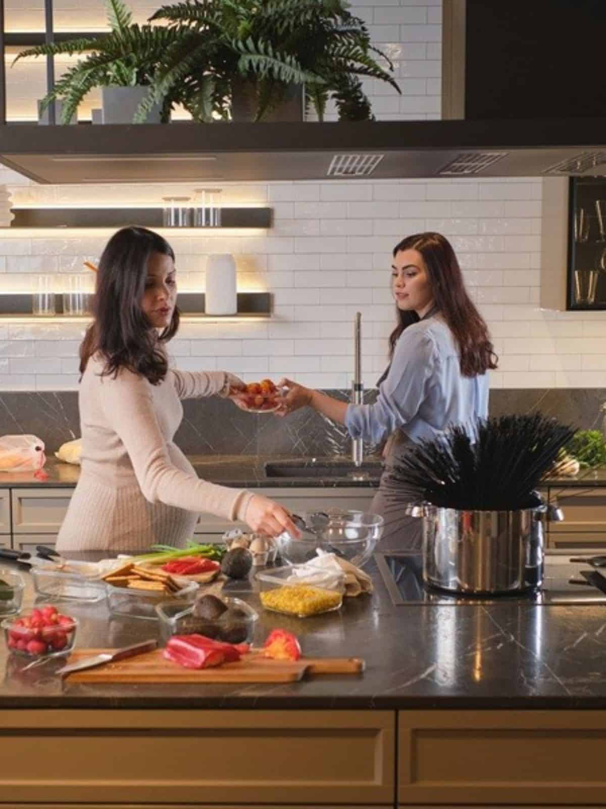 cocina en isla pasta negra