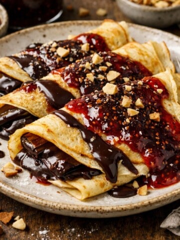 crepes con chocolate y mermelada
